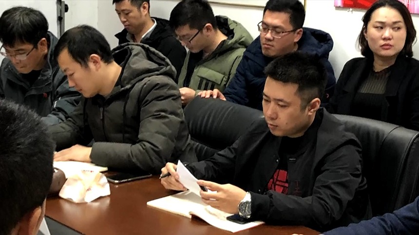 杨波：生命定格在挚爱的岗位上